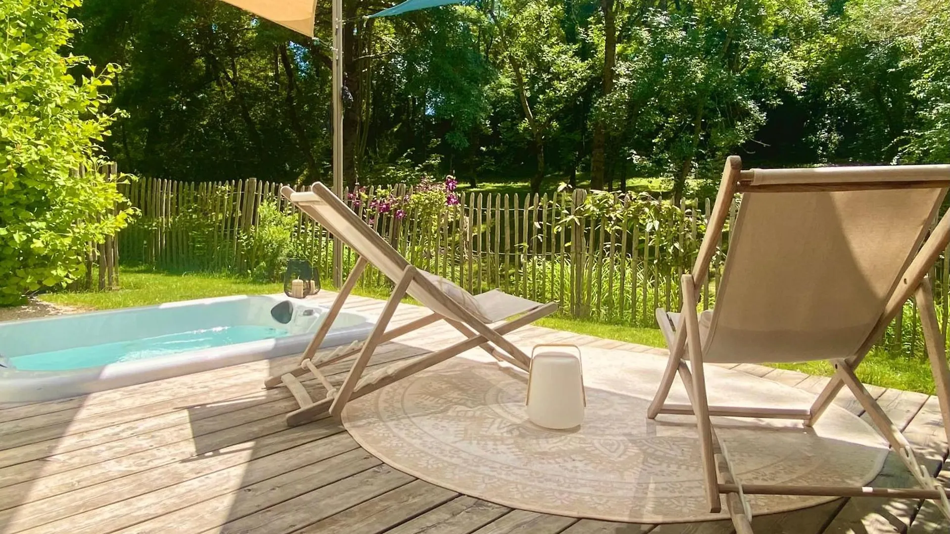 Chambres Avec Jacuzzi Privatif - Kassiopee Bed & Spa Albi France
